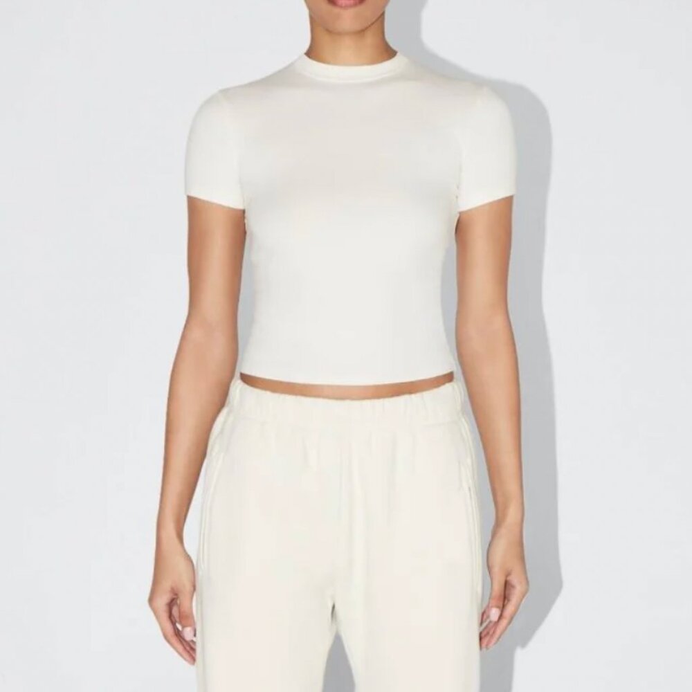 KHY Mid Tee